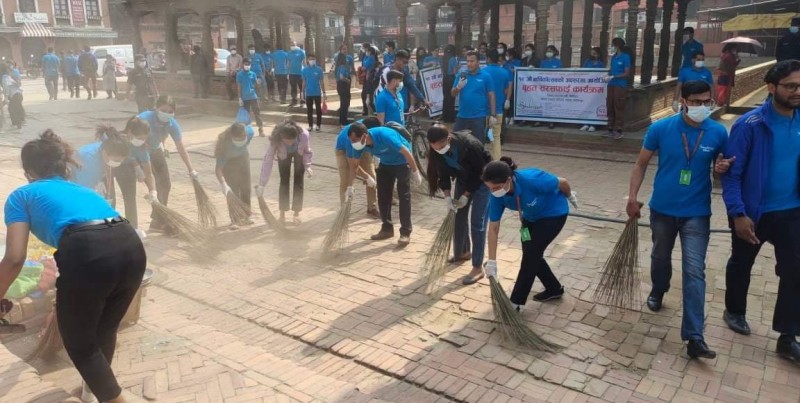 शुक्रपथ सहकारीको स्थापना दिवसको अवसरमा सरसफाई