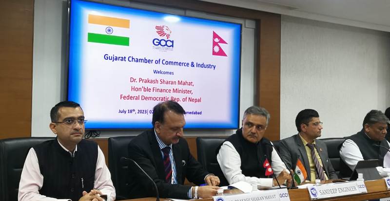 नेपालमा लगानी गर्न भारतीय उद्योगीलाई अर्थमन्त्री डा.महतको आह्वान 