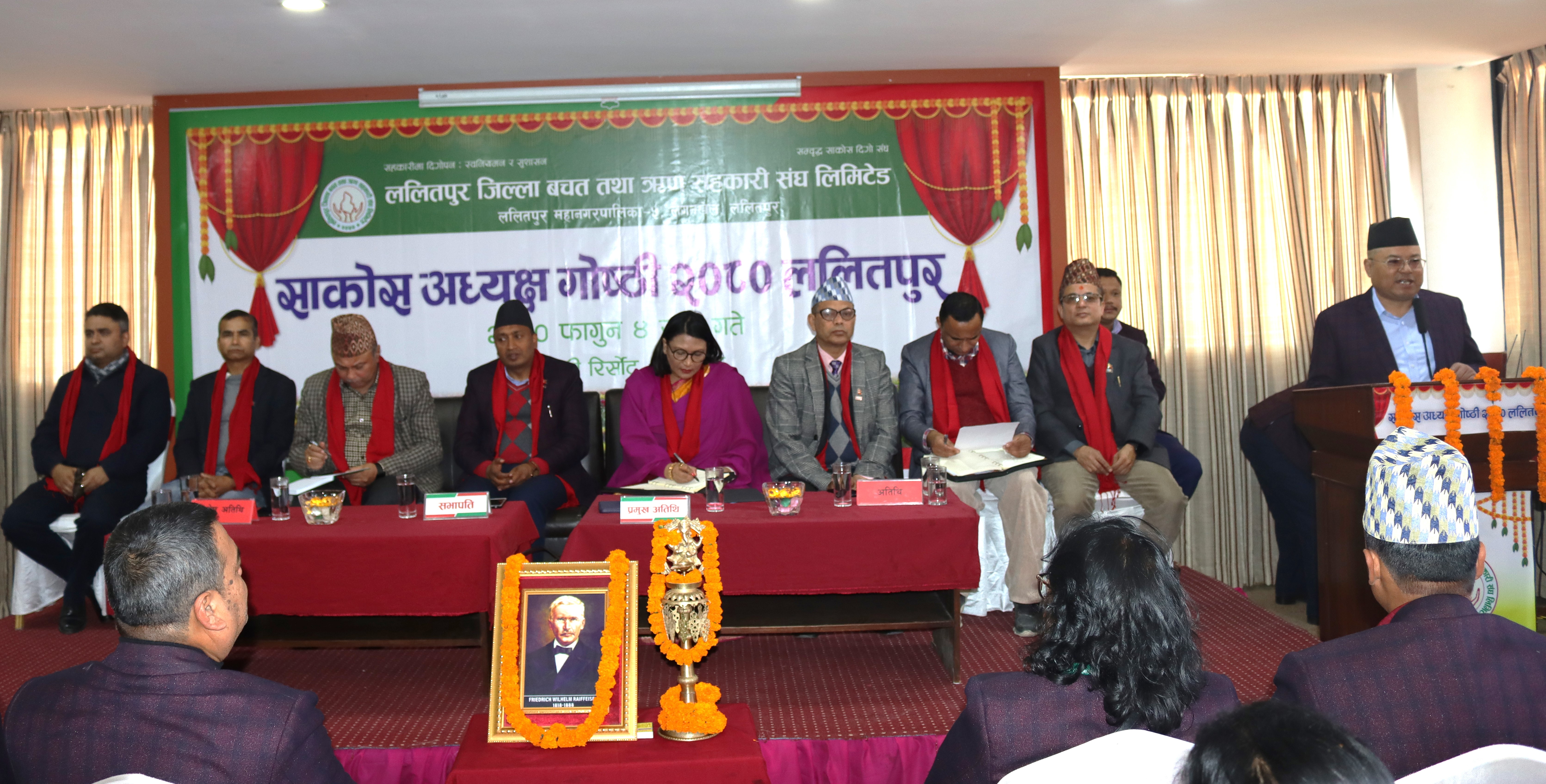 सहकारीको बोर्ड राखेर बचत संकलन गर्ने थलो बनाएकाहरुलाई बहिष्कार गर्नु पर्छः अध्यक्ष मल्ल