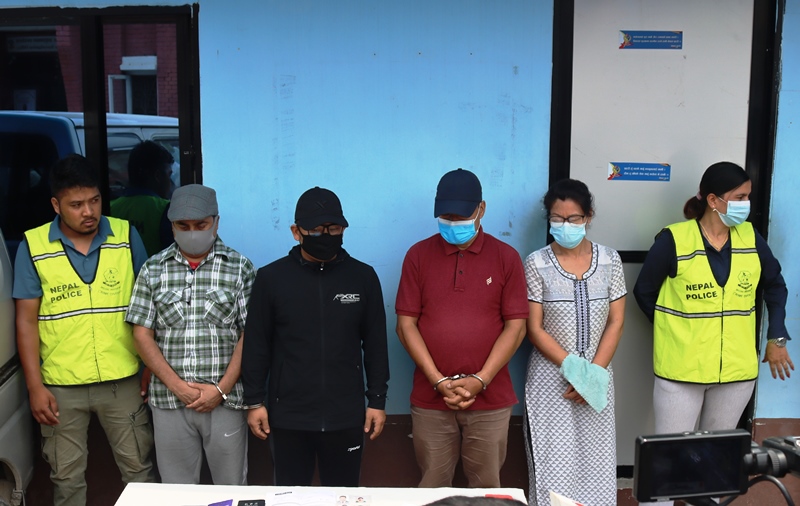 समस्याग्रस्त घोषित कृषि विकास सहकारीका अध्यक्षसहित ४ जना पक्राउ